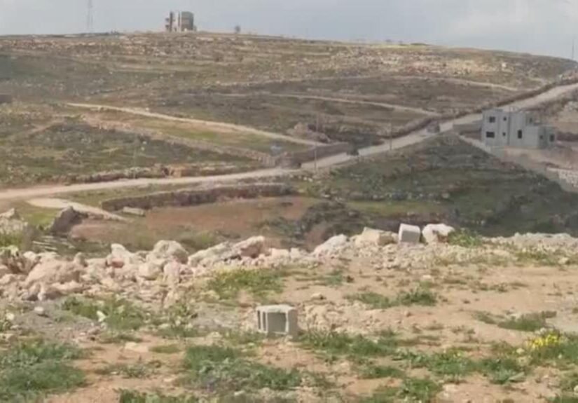 Colonos avanzan en Cisjordania ocupada mientras el mundo fija sus ojos en Irán