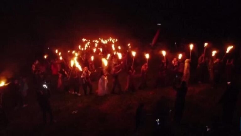 Kurdos celebran un Nowruz empañado por la guerra en Irán