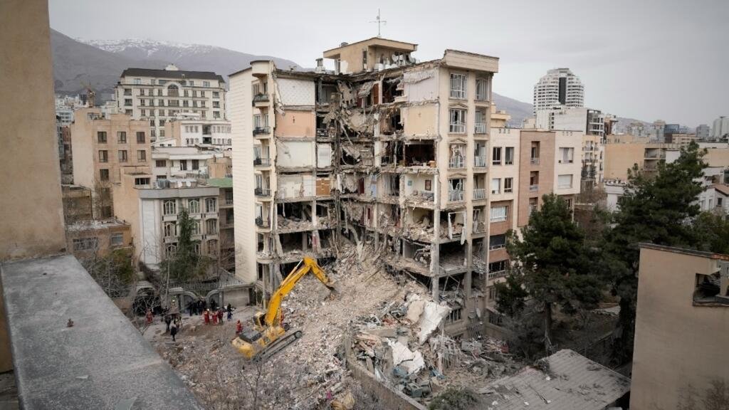 Trump rebaja sus amenazas a Irán y habla de un posible acuerdo: ¿a qué se debe su nuevo giro?