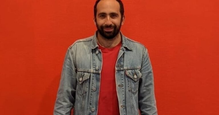 Giuseppe Caputo, escritor colombiano: "Todo arte es político"