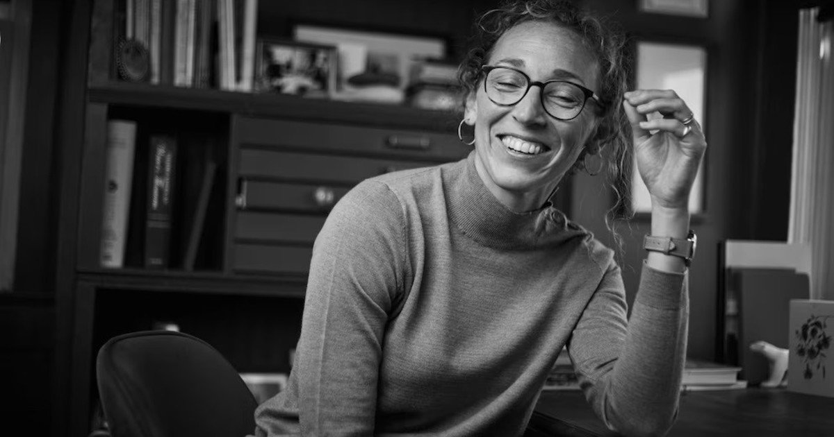 Virginia Evans, el fenómeno literario de EE.UU.: "Las personas mayores son las que tienen más sabiduría"