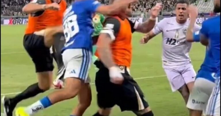 ¡23 expulsados!: el lapidario informe de la batalla entre Atlético Mineiro vs Cruzeiro que no desbancó a un partido del fútbol argentino del récord Guinness