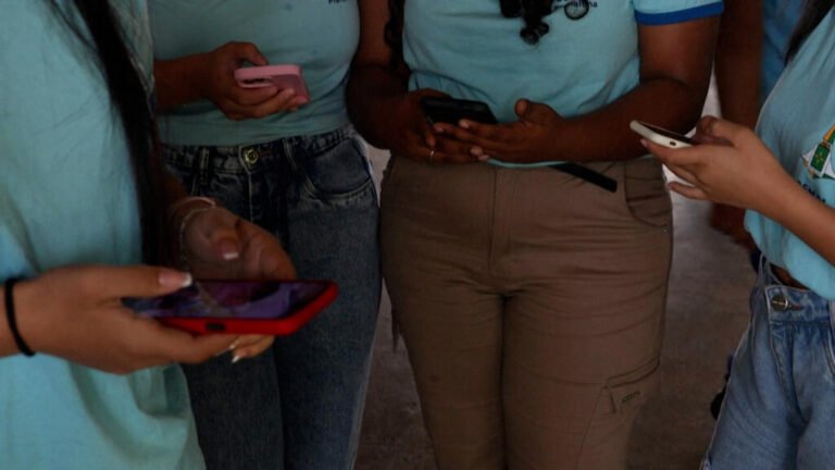 Brasil: límites al acceso de los menores a las redes sociales