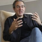 Juan Gabriel Vásquez denuncia el “envenenamiento del clima social”