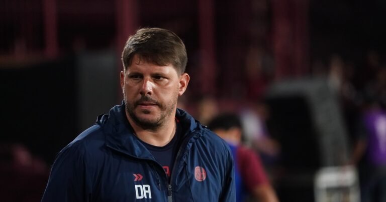 Ayude, conmovido y con bronca después de su salida de San Lorenzo: "No tengo palabras"