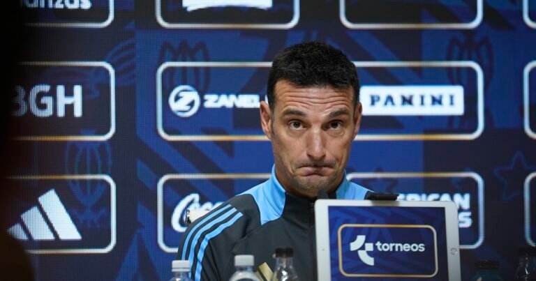 Lionel Scaloni, en alerta: con la Finalissima en duda, la Selección Argentina podría llegar al Mundial sin partidos amistosos de prueba