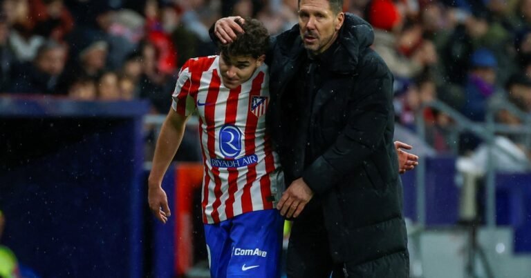 El Cholo Simeone habló del partido 100 de Julián Alvarez en Atlético de Madrid: "Esperemos que pueda seguir muchos años aquí"