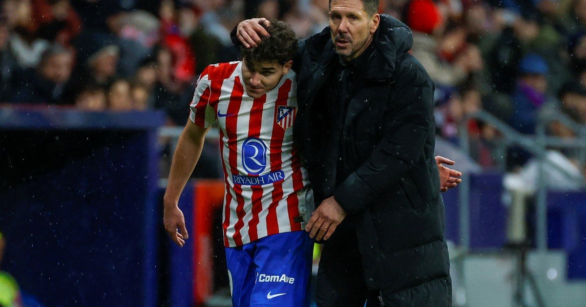 El Cholo Simeone habló del partido 100 de Julián Alvarez en Atlético de Madrid: "Esperemos que pueda seguir muchos años aquí"