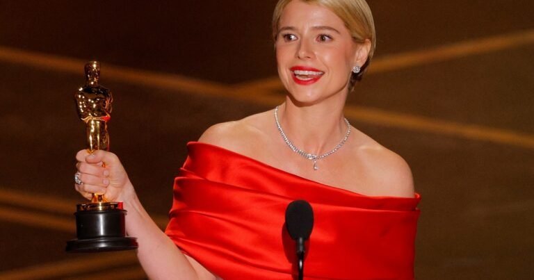 Quién es Jessie Buckley, la actriz que ganó el Oscar y todos los premios de la temporada