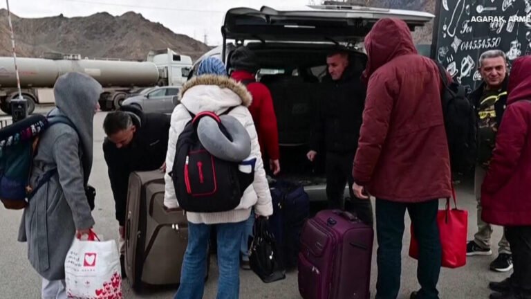 Irán: miles de ciudadanos cruzan la frontera hacia Armenia huyendo de la guerra