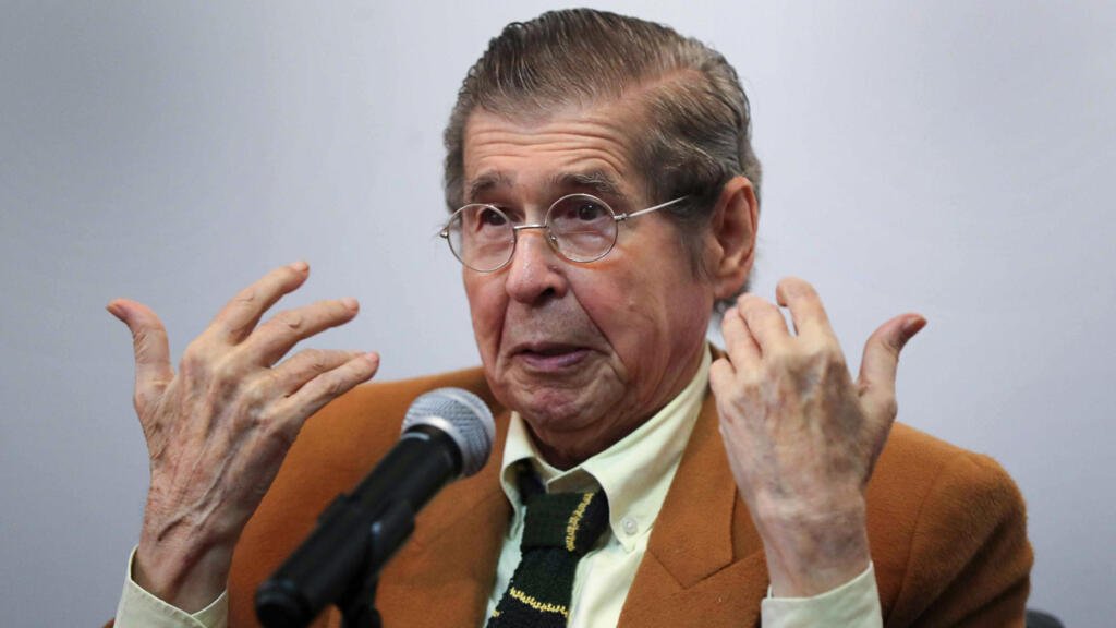 Muere el escritor peruano Alfredo Bryce Echenique a los 87 años