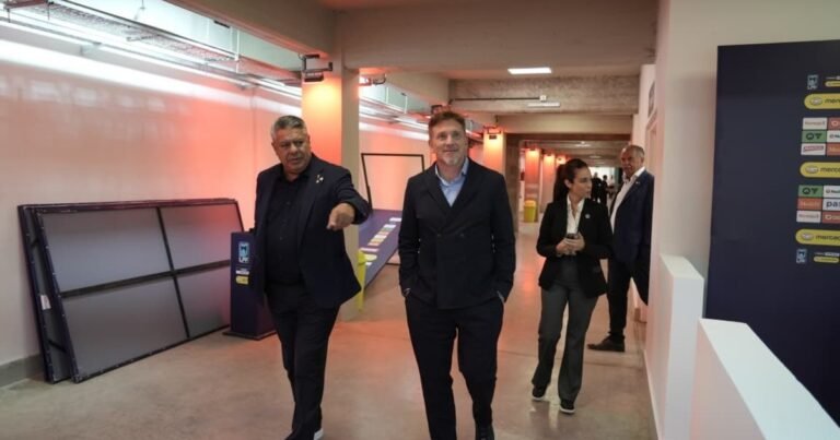 Chiqui Tapia recibió a Alejandro Domínguez y recorrieron la cancha de River: ¿dónde se juega la Finalissima de Argentina vs España?