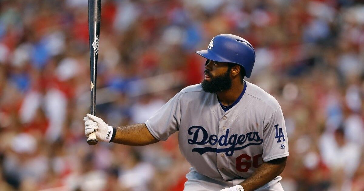 ¿Por qué los Dodgers renuevan el contrato de una estrella que no juega desde 2018? El noble gesto con Andrew Toles que conmueve a la MLB