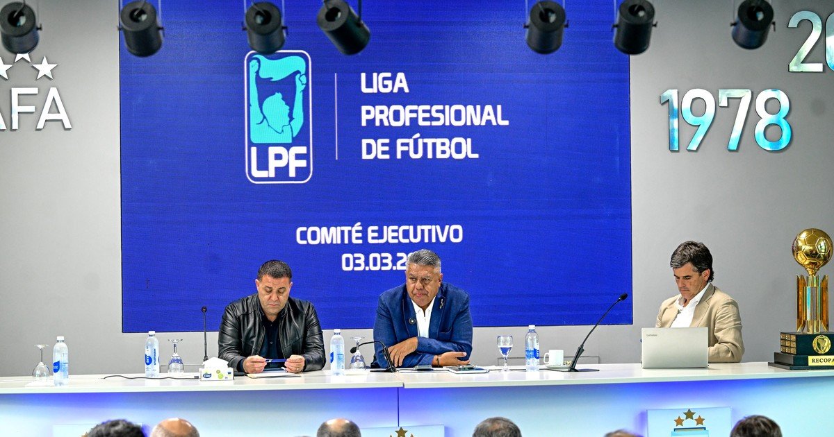 La trastienda del paro del fútbol argentino: la muestra de poder de Chiqui Tapia, el esquema mixto anti SAD y otra propuesta de cambio en el reglamento