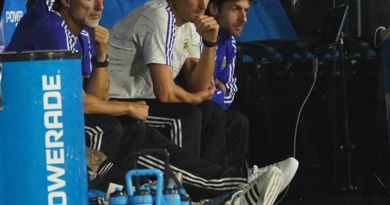 La Selección Argentina, obligada a cambiar el chip con Zambia: un amistoso que dejó de ser "low cost" tras la decepción con Mauritania