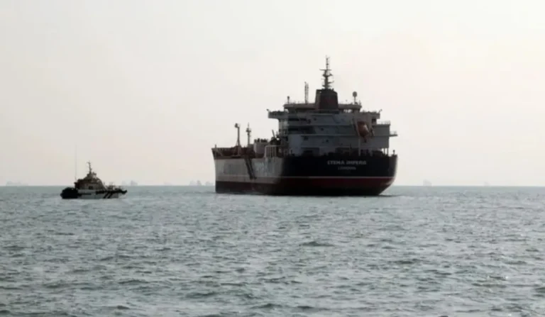 La Marina de EEUU escoltará petroleros en el estrecho de Ormuz para evitar el colapso energético global que busca Irán