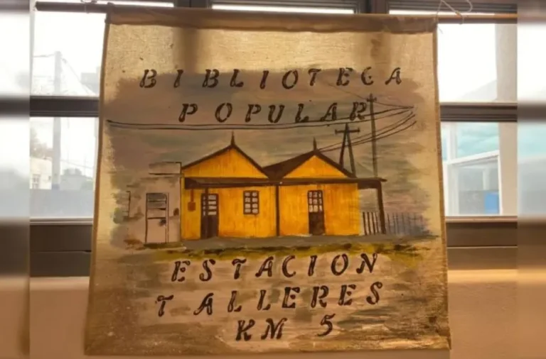 El arte llega a la Biblioteca de Kilómetro 5: Talleres gratuitos de música y teatro de sombras