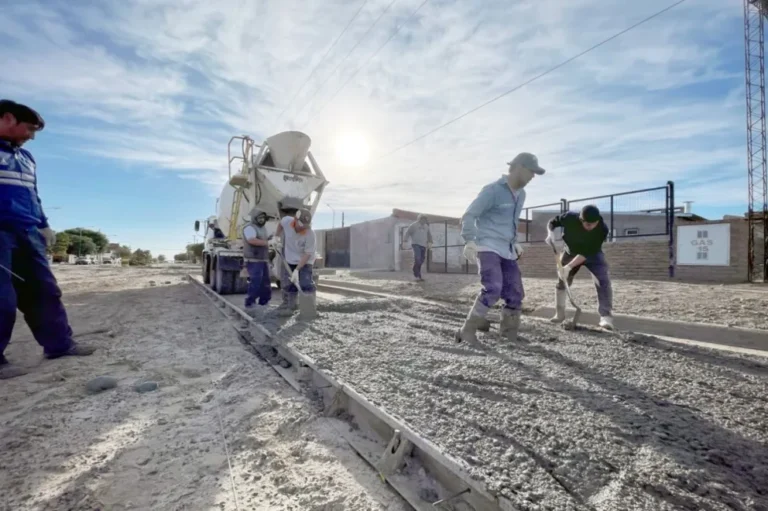 La Municipalidad de Rawson realiza trabajos de reparación y hormigonado