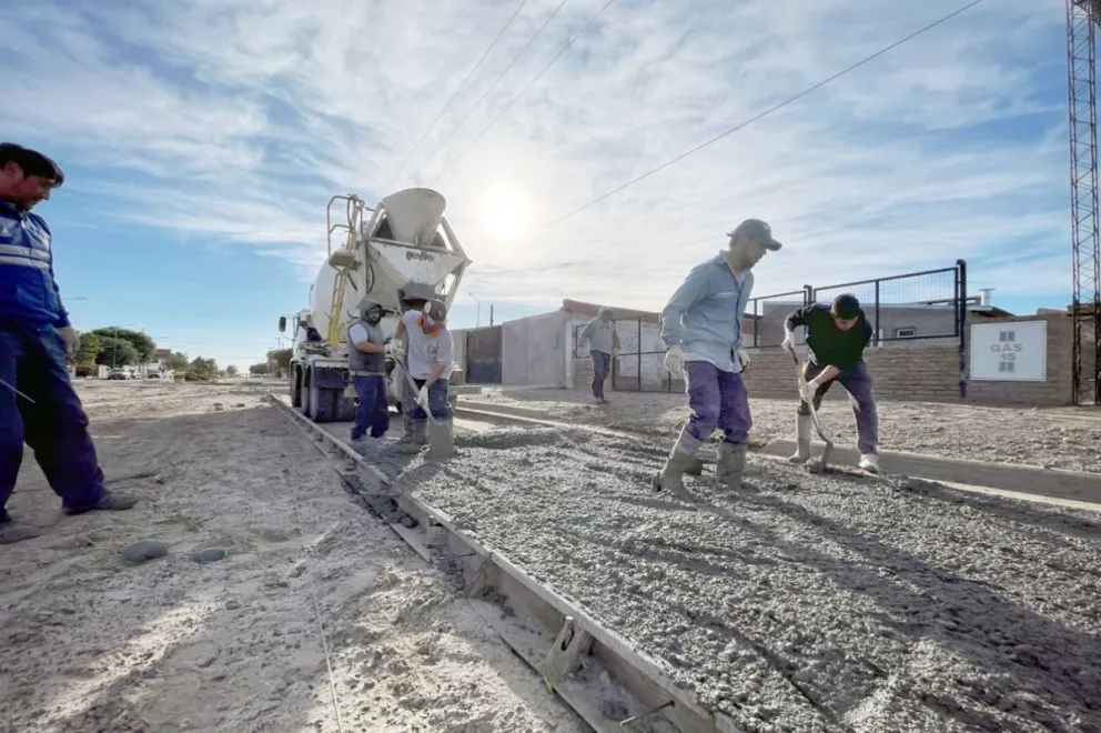 La Municipalidad de Rawson realiza trabajos de reparación y hormigonado