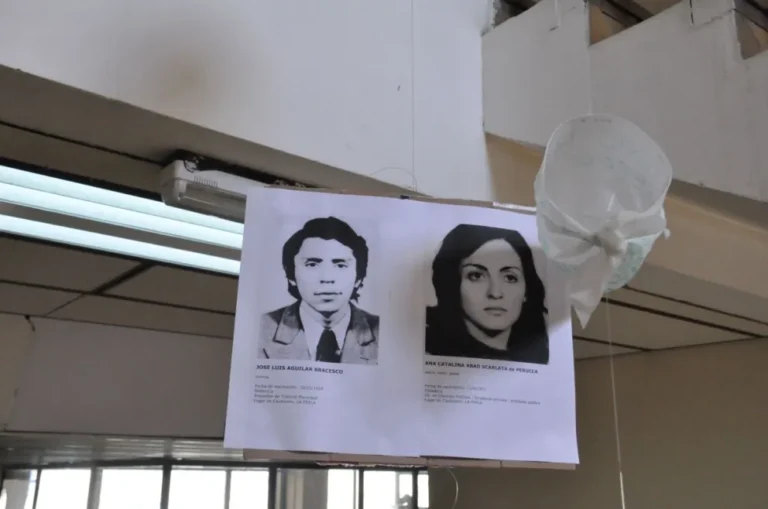 Estudiantes del CUP llevaron adelante “Florecerán pañuelos” por el 24 de marzo