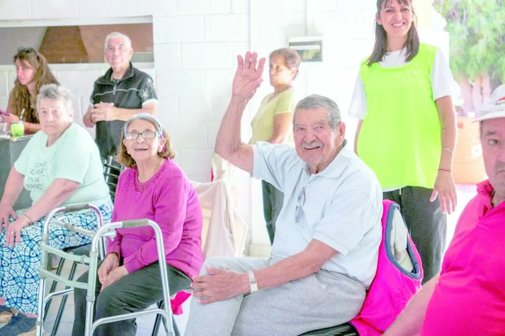 Balance positivo del primer mes de la colonia recreativa para personas mayores en Rawson