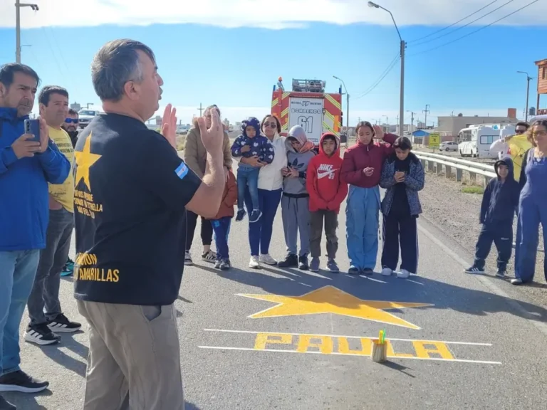 Comodoro ya tiene 17 Estrellas Amarillas que buscan concientizar y recordar a fallecidos en accidentes viales