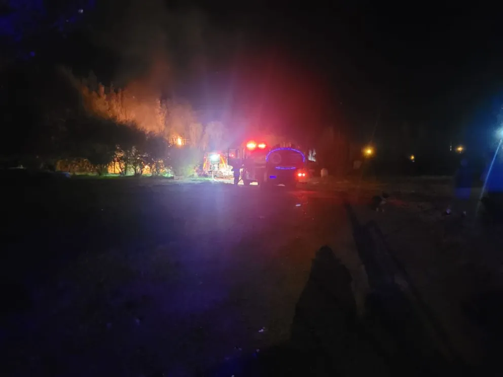 Se incendió una vivienda en Km 17 y las pérdidas fueron totales