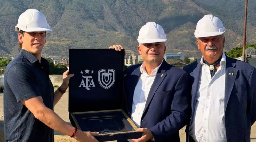 El Gobierno evalúa denunciar a la AFA por entrometerce en las negociaciones con Venezuela para liberar a Nahuel Gallo