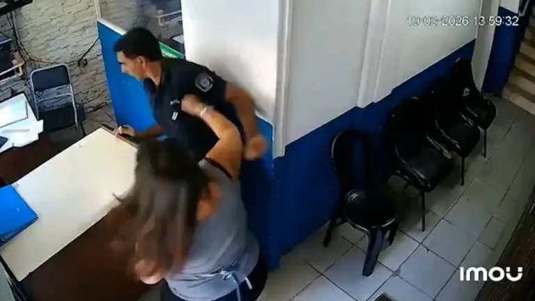 Oficial suspendido por insultar y agredir a una vecina en Mar del Plata