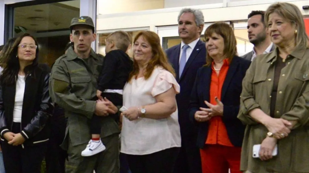 El gendarme Nahuel Gallo regresó al país tras su detención en Venezuela