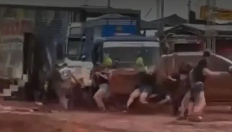 Misiones: una camioneta perdió el control y atropelló a espectadores en una exhibición