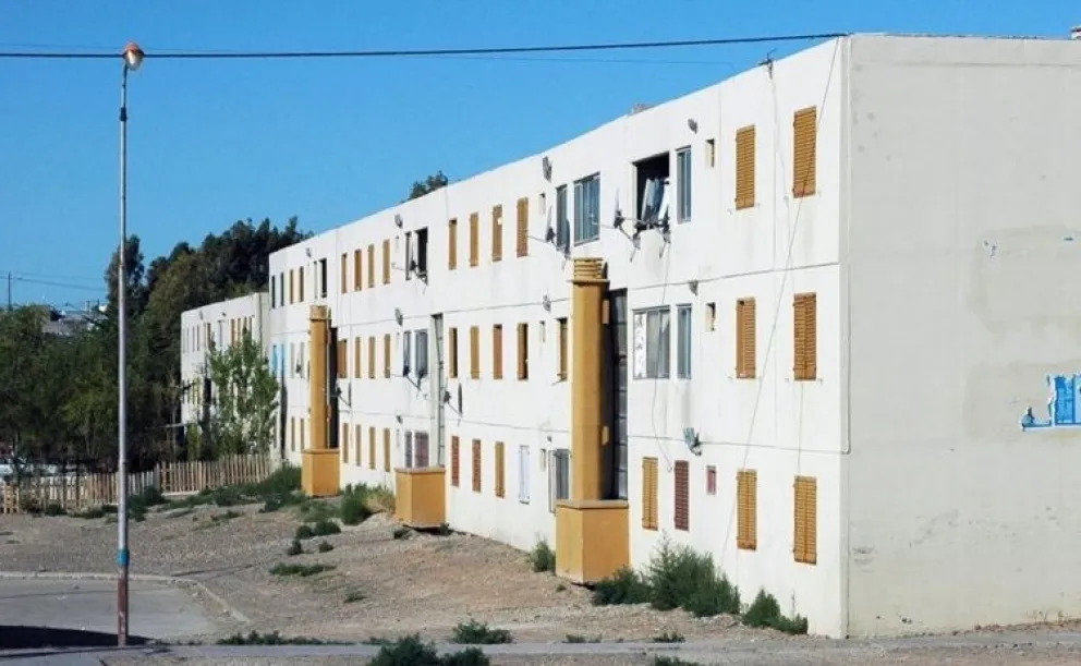 Misterio y versiones cruzadas: Asaltaron a un taxista en las Mil Viviendas