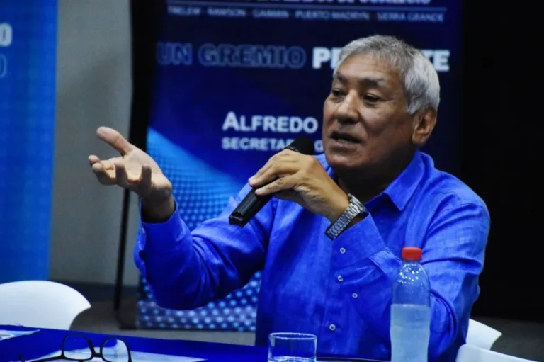 Beliz: "Están dejando a los trabajadores chubutenses sin herramientas"