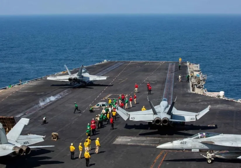 Irán dijo que atacó el portaaviones Abraham Lincoln y EE.UU. lo negó