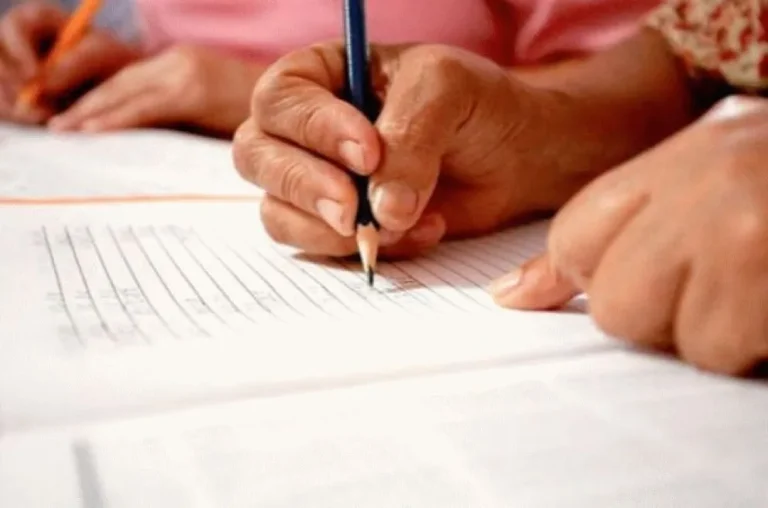 La EPJA 613 abre inscripciones para terminar la primaria en distintos barrios