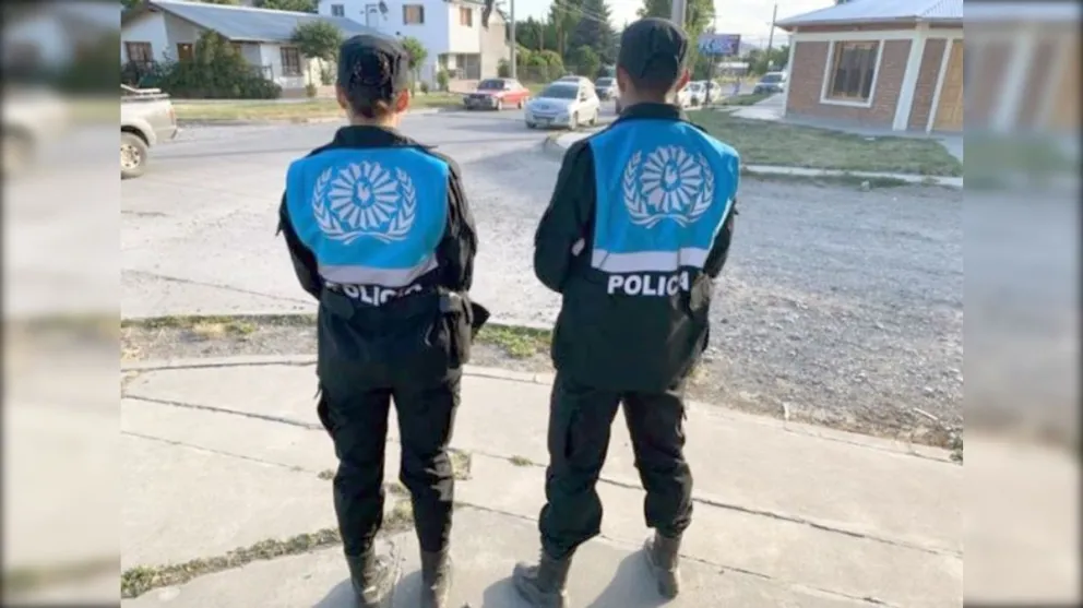 La Policía del Chubut alcanzó un acuerdo salarial y volverá a negociar en abril