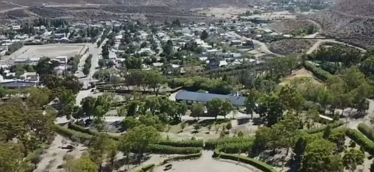 El Municipio fortalece el trabajo conjunto con el barrio Saavedra para mejorar infraestructura y servicios