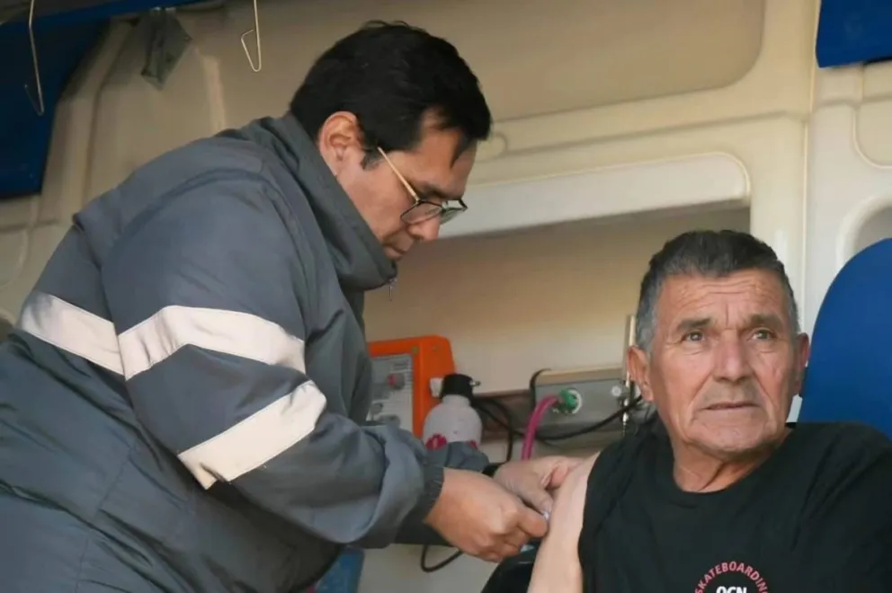 Salud acercó servicios, vacunación y capacitación en una nueva jornada de “Viva Barrio” 