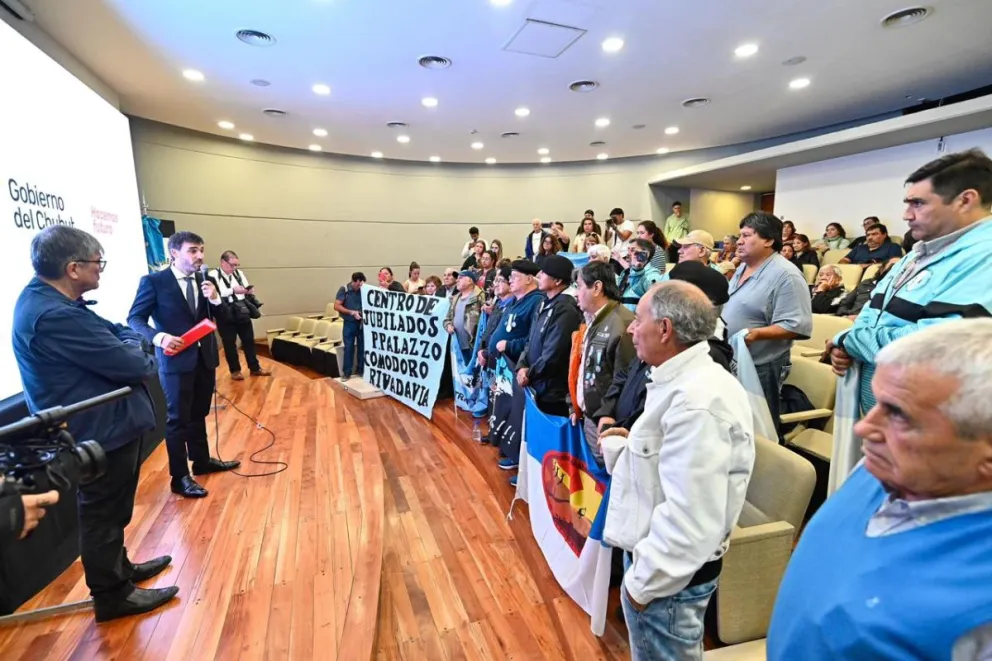 Jubilados de toda la provincia respaldan a Torres en la demanda ante la Corte Suprema por la deuda previsional de Nación