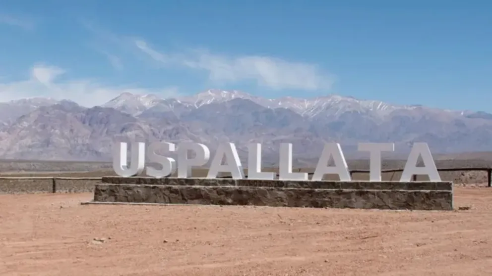 Trágico hallazgo en Mendoza: una mujer falleció tras caer 11 metros