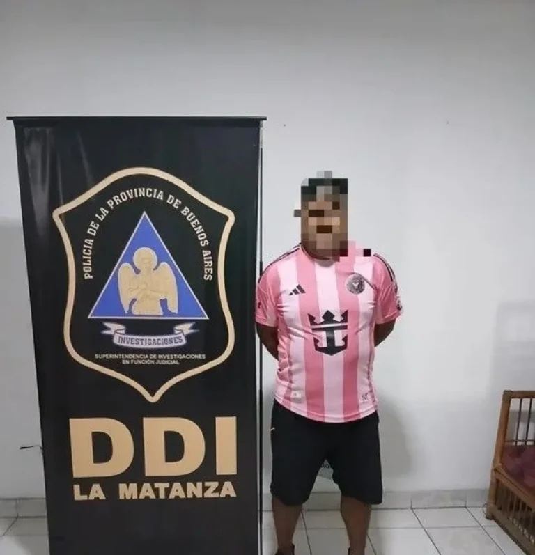 Detienen al cantante de Grupo Green por denuncia de abuso sexual