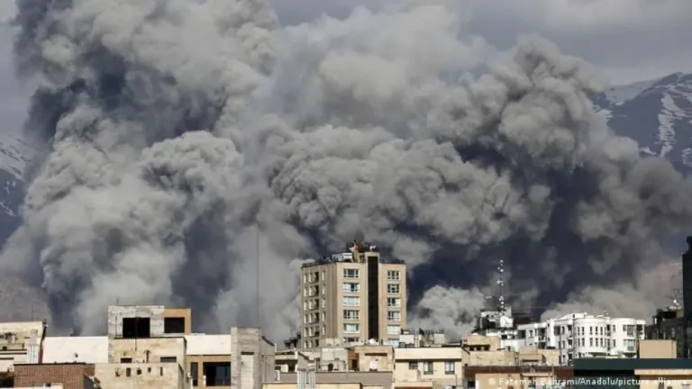 Israel bombardeó nuevamente Teherán y escala el conflicto en Medio Oriente