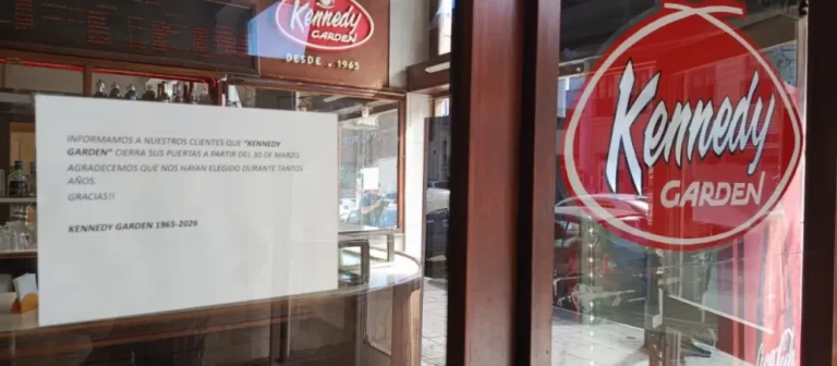 El impacto del cierre del histórico Bar Kennedy y la conexión de la galería Paseo del Sur con la calle San Martín