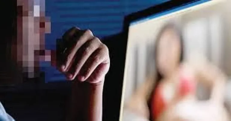 Condenan a un preso por realizar sextorsión desde la cárcel