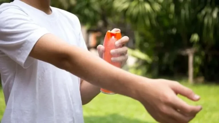 ANMAT prohíbe la venta de una réplica de un conocido repelente