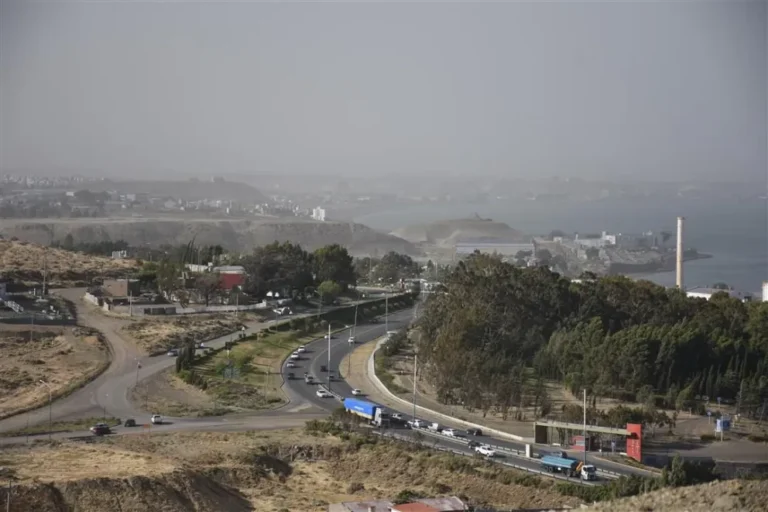 Clima para martes 31 de marzo, con alerta amarilla y ráfagas intensas