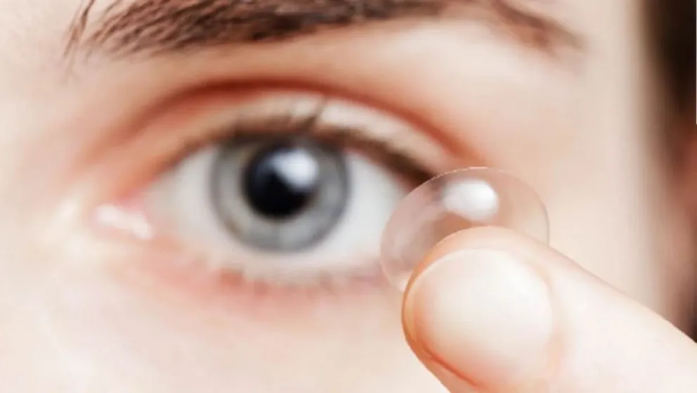 ANMAT prohíbe la comercialización de algunos lentes de contacto y productos capilares