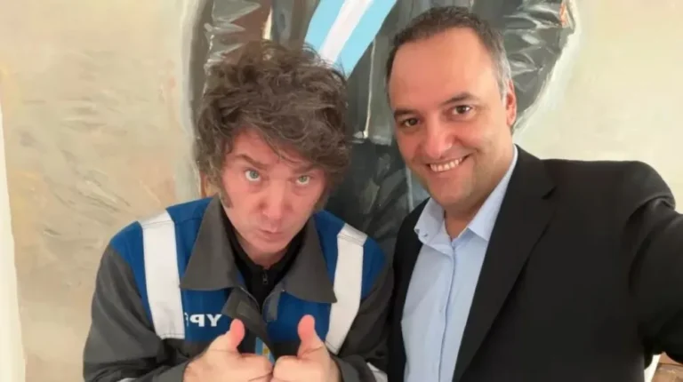 Adorni postergó su informe ante el Congreso y la oposición anticipa cuestionamientos