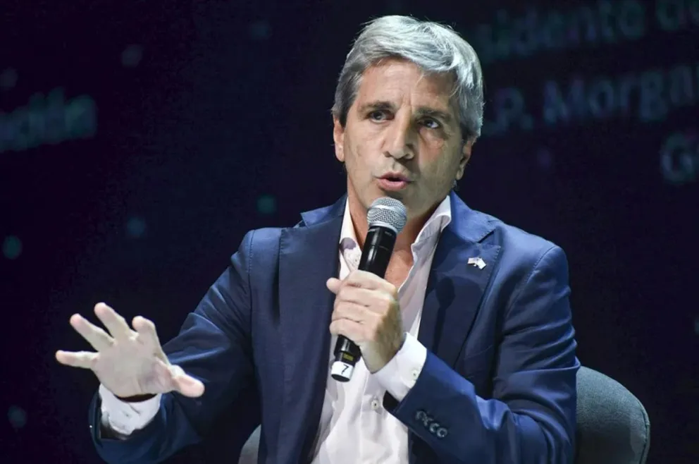 Caputo proyecta una inflación menor al 1% en 2026