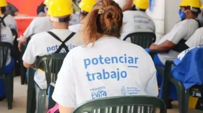 Se eliminan 900 mil planes sociales y lanzan vouchers de capacitación